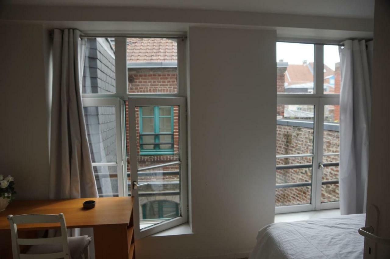 Les 3 Mollettes Du Vieux Lille Apartment Exterior foto